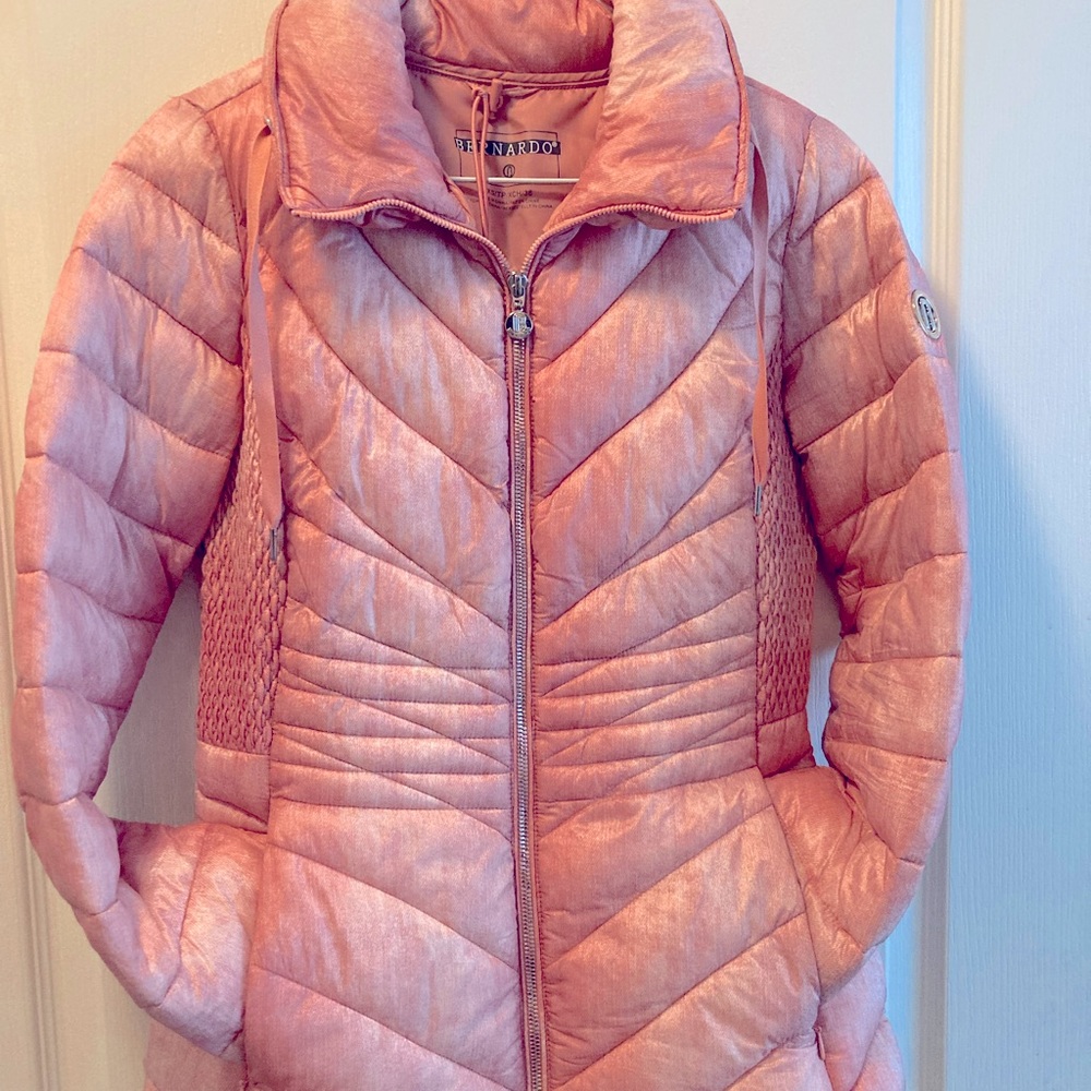 Bernardo Arrow Hooded Puffer Rose Ladies XS Jacket NWOT